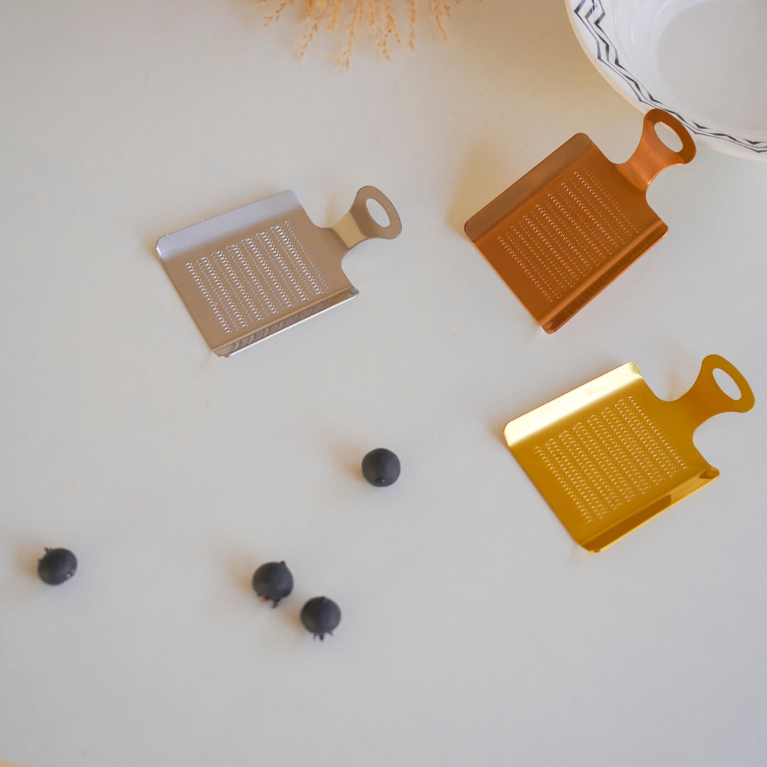 Mini Stainless Steel Grater for Ginger, Garlic & Lemon Zest – Gold, Silver & Rose Gold - Image 3