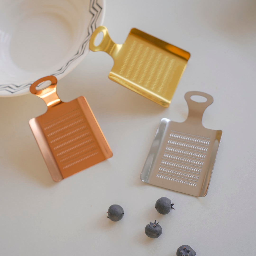 Mini Stainless Steel Grater for Ginger, Garlic & Lemon Zest – Gold, Silver & Rose Gold - Image 11