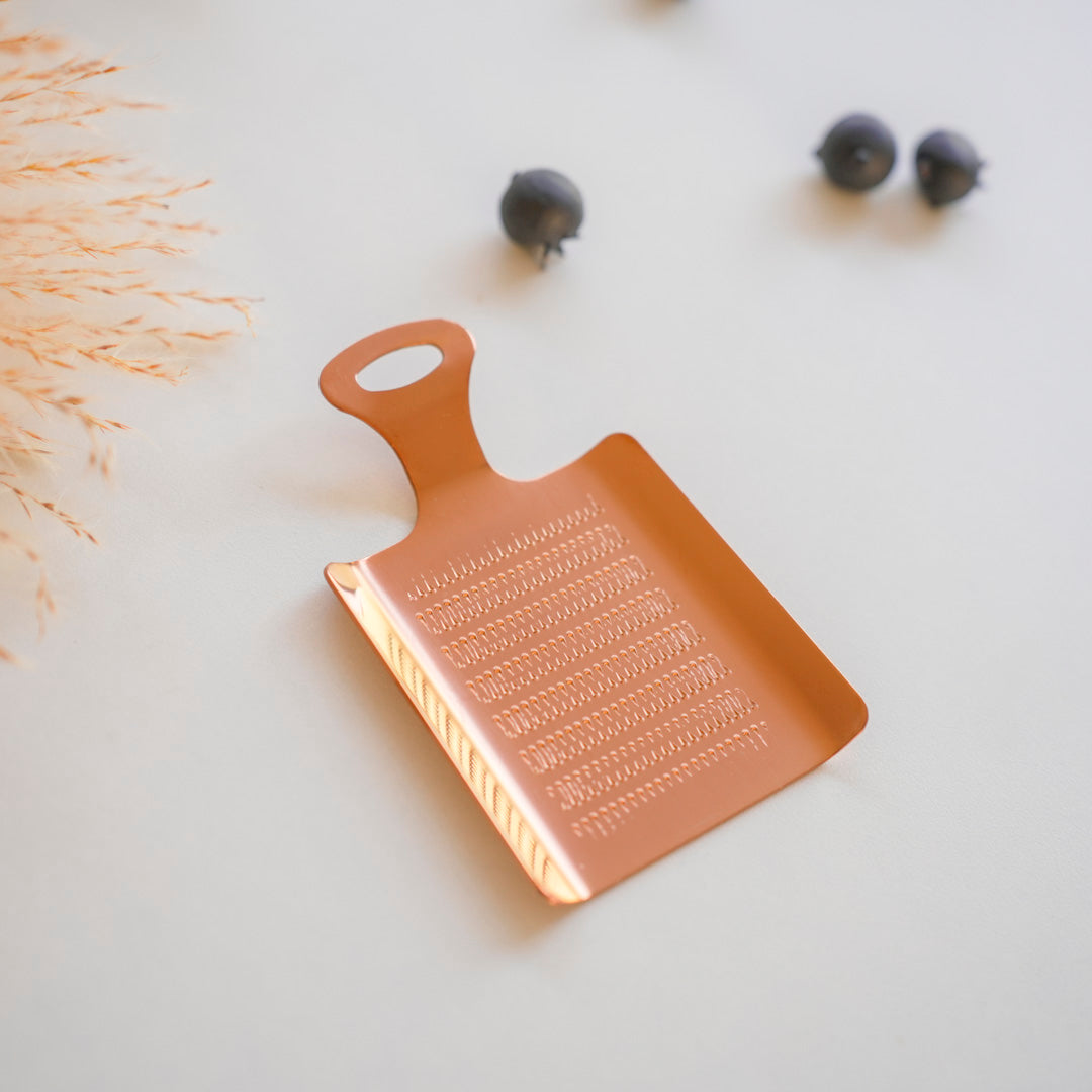 Mini Stainless Steel Grater for Ginger, Garlic & Lemon Zest – Gold, Silver & Rose Gold - Image 9