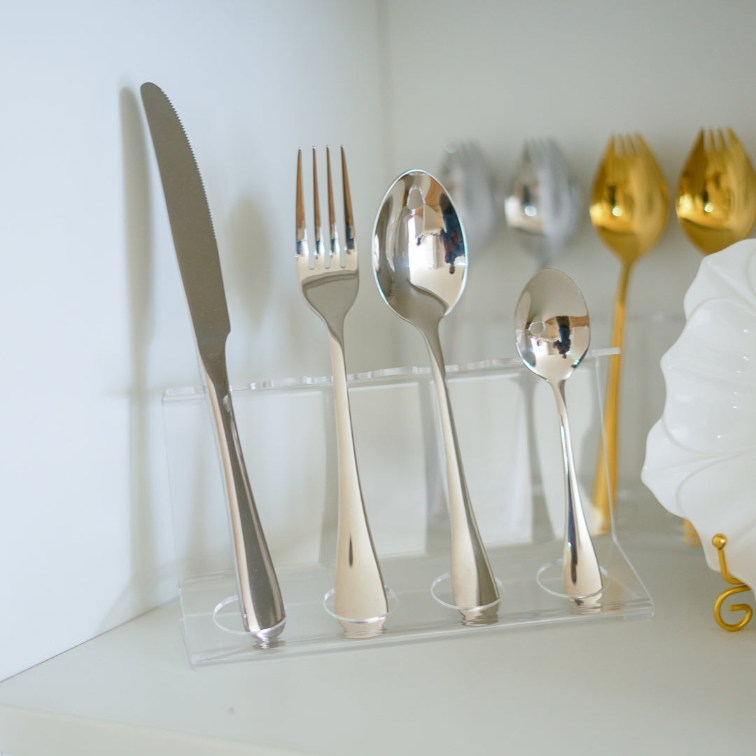 Simple kitchen pieces for everyday living