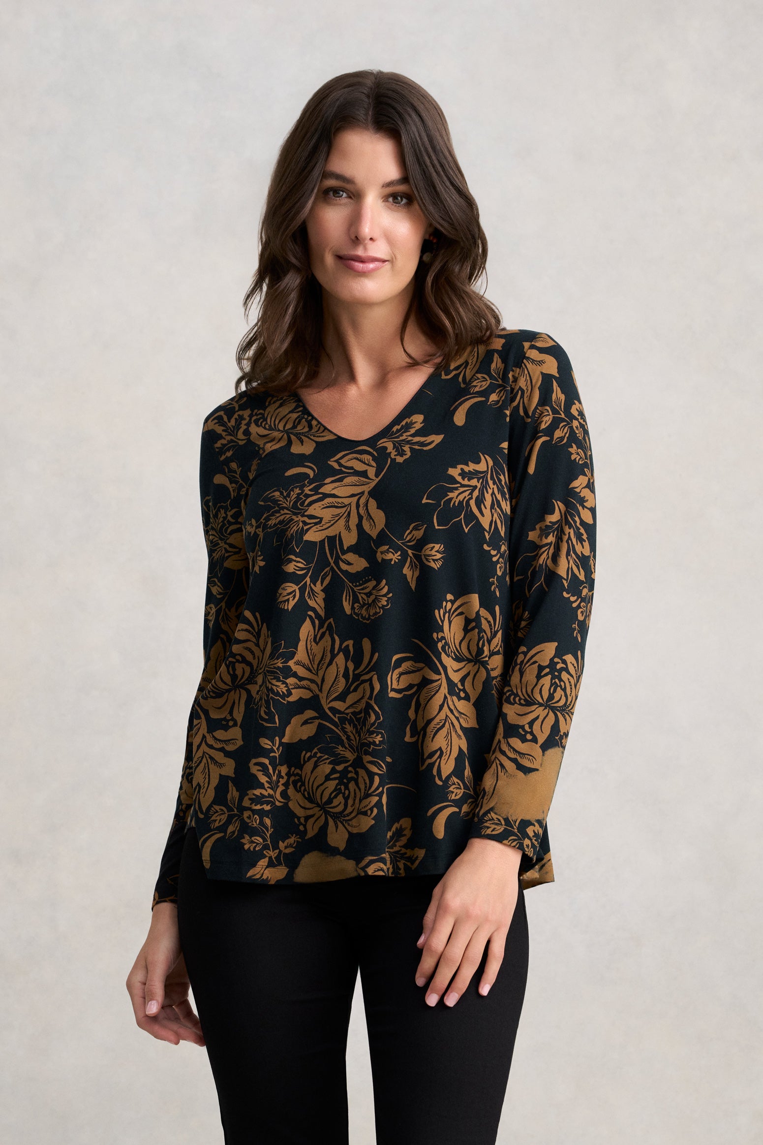 V-Neck Relaxed T-Shirt - Winter Foliage