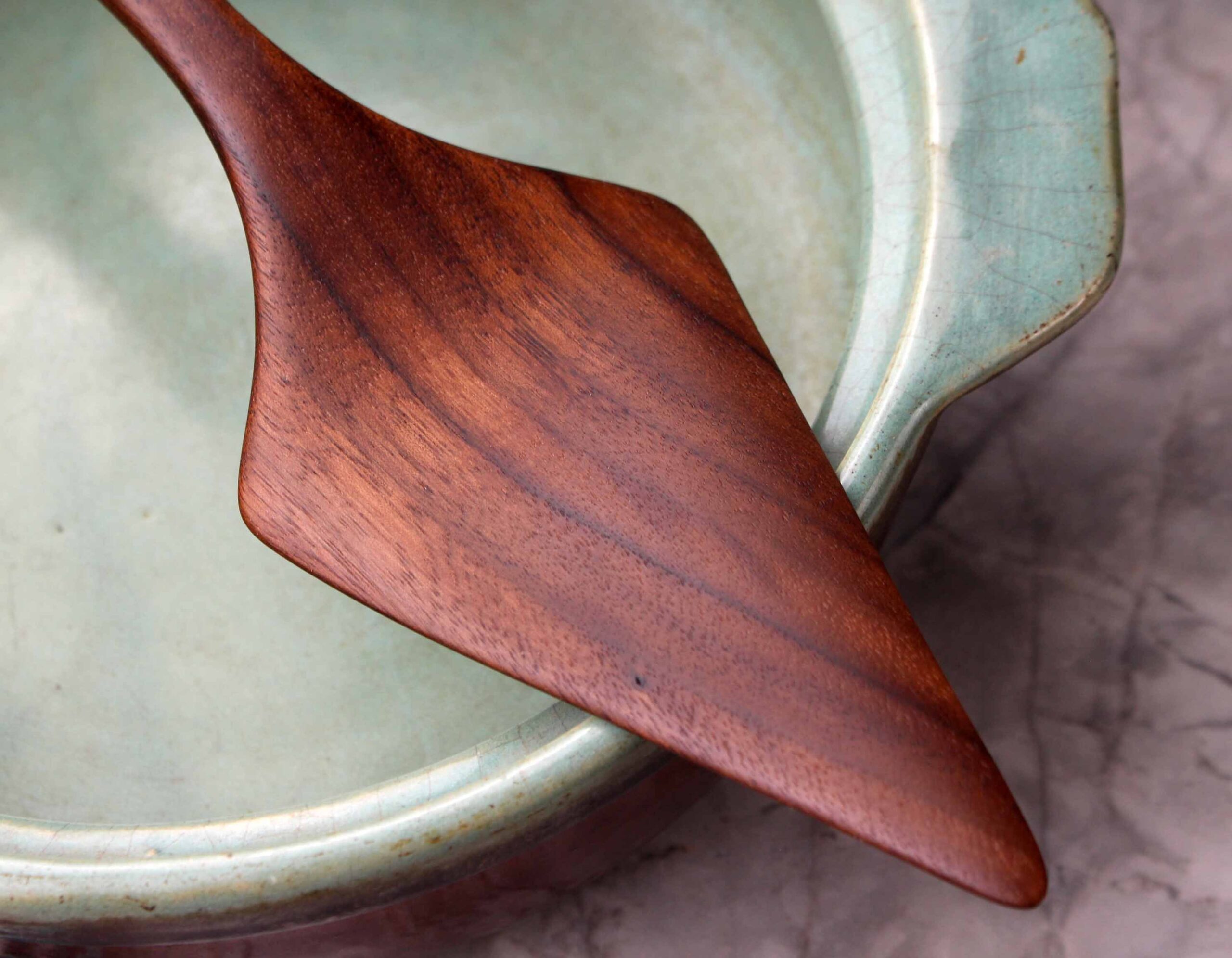 Wooden Pie Server Spatula – Black Walnut & Sugar Maple - Image 4