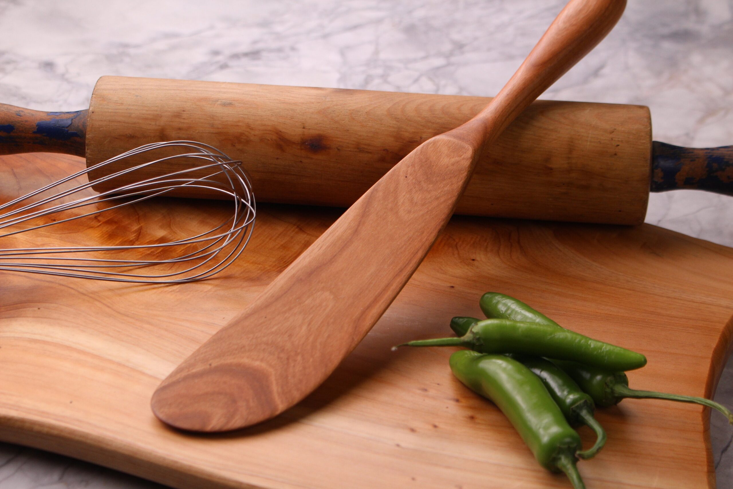 Right-Handed Wooden Spurtle – Walnut Wood