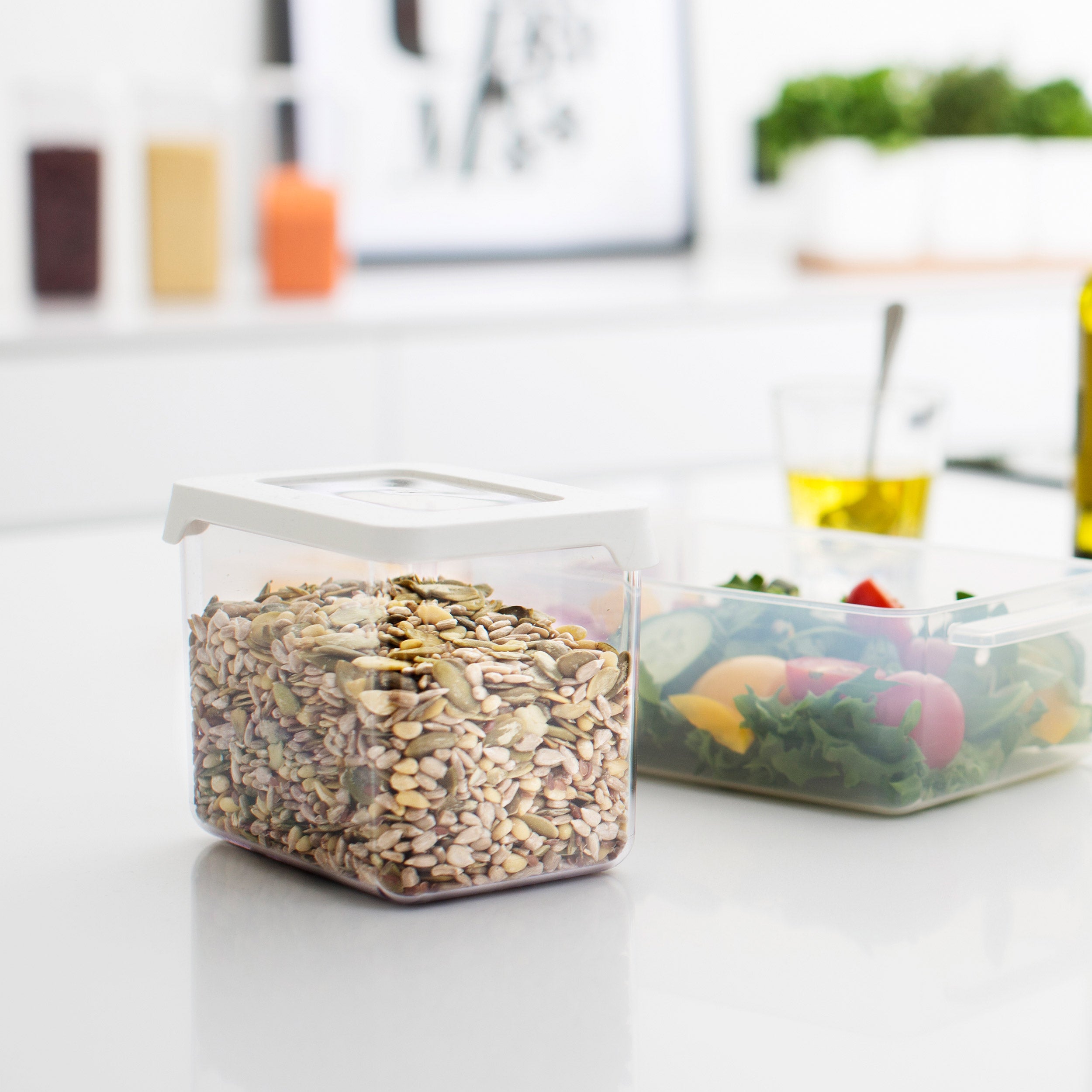 Airtight Dry Food Storage Container – 0.8 L - Image 3