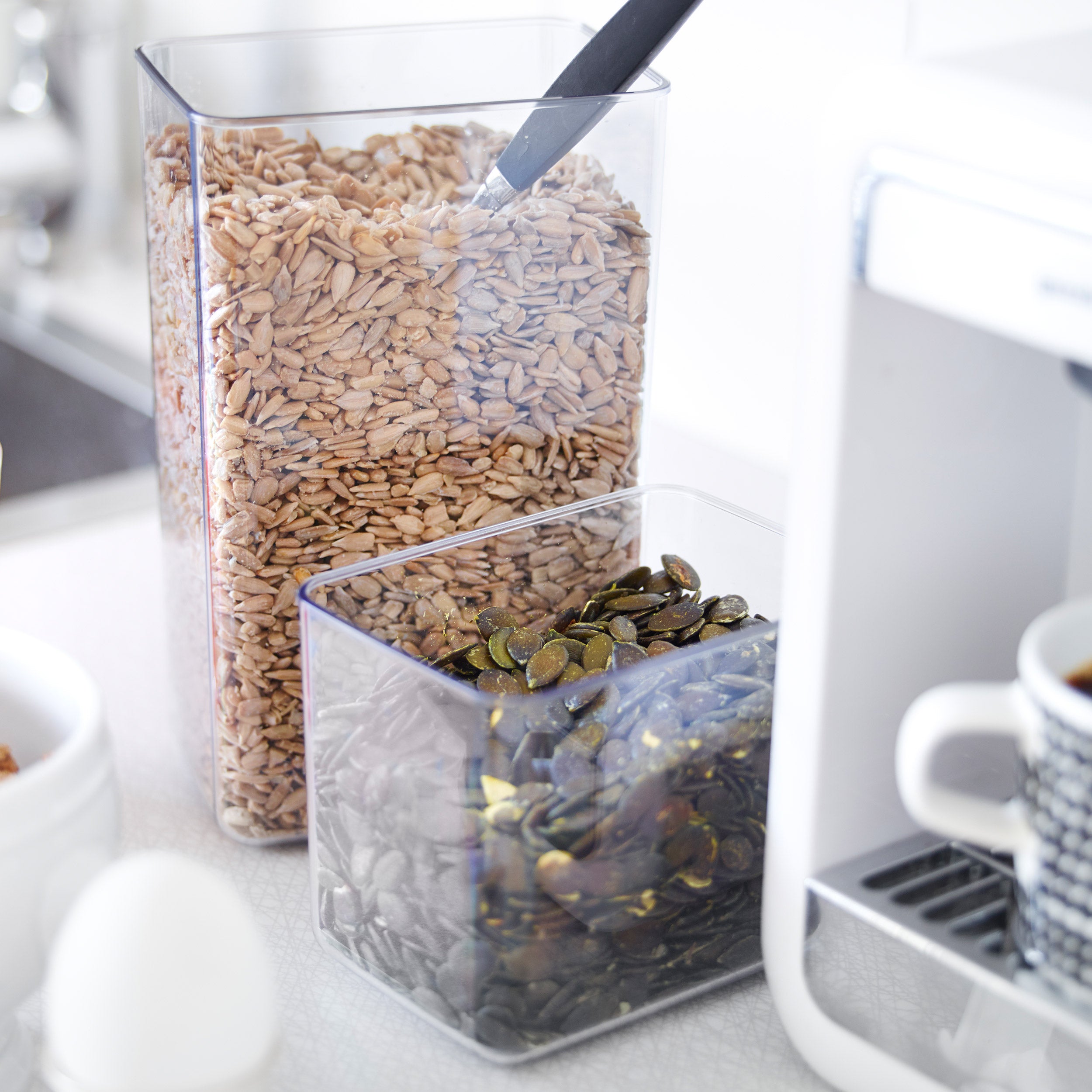 Airtight Dry Food Storage Container – 0.8 L - Image 4